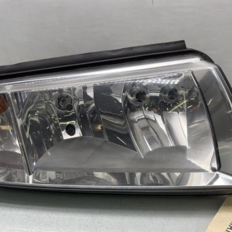 Optique avant principal droit (feux)(phare) SKODA FABIA 1 Photo n°1