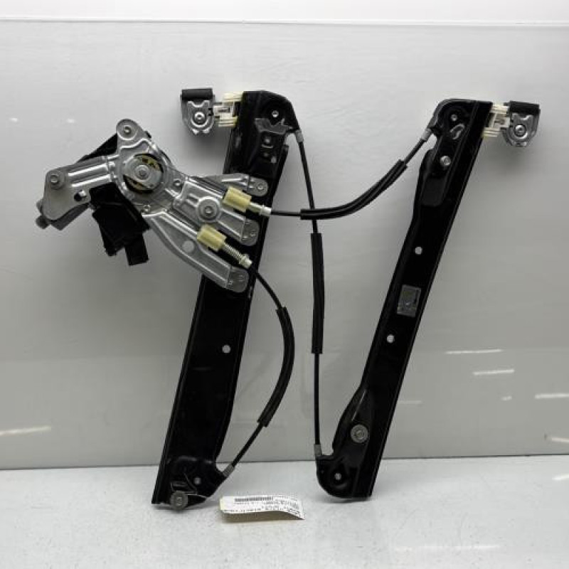 Leve vitre electrique avant droit OPEL MERIVA B Photo n°1