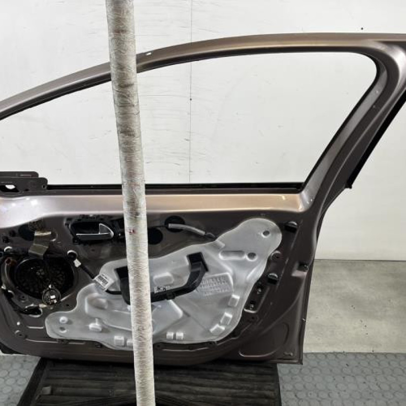 Porte avant droit PEUGEOT 208 1 Photo n°7