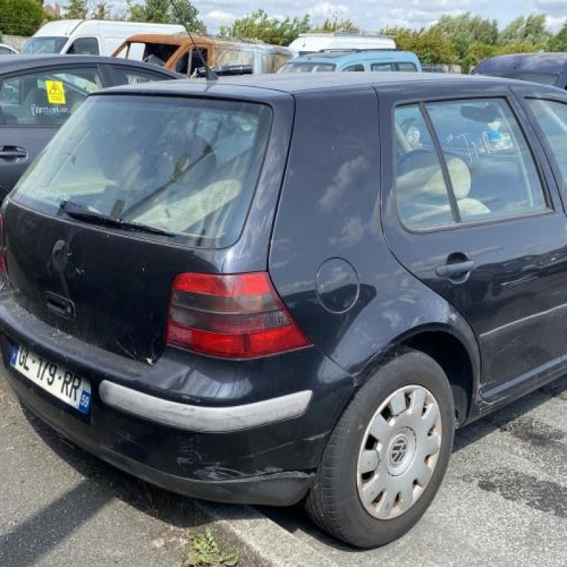 Calandre VOLKSWAGEN GOLF 4 Photo n°7