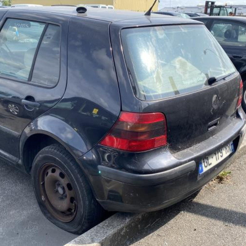 Pare choc avant VOLKSWAGEN GOLF 4 Photo n°10