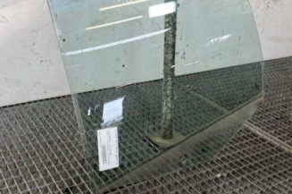 Vitre arriere gauche VOLKSWAGEN GOLF 4