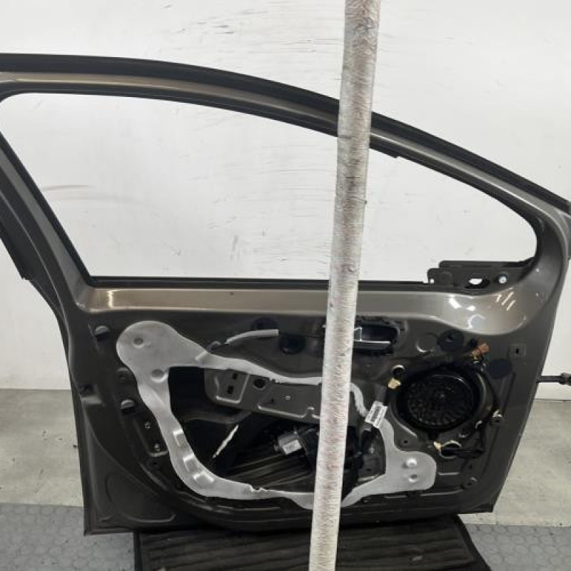 Porte avant gauche PEUGEOT 208 1 Photo n°6