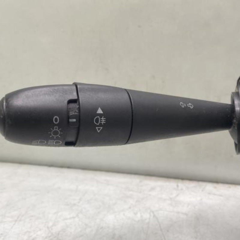 Com (Bloc Contacteur Tournant+Commodo Essuie Glace+Commodo Phare) CITROEN C3 2 Photo n°3