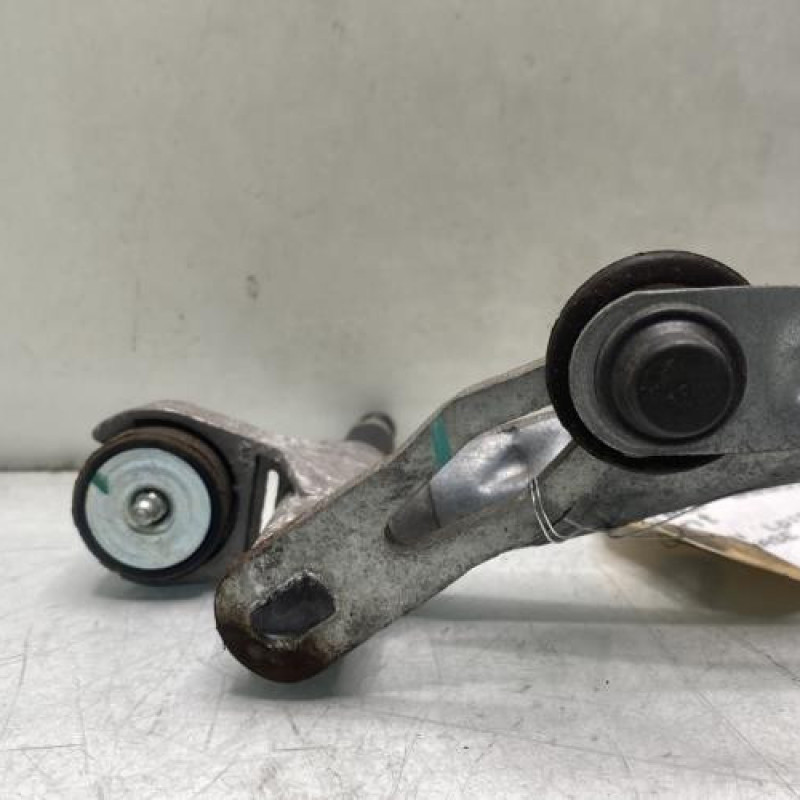 Moteur essuie glace avant CITROEN C3 2 Photo n°9