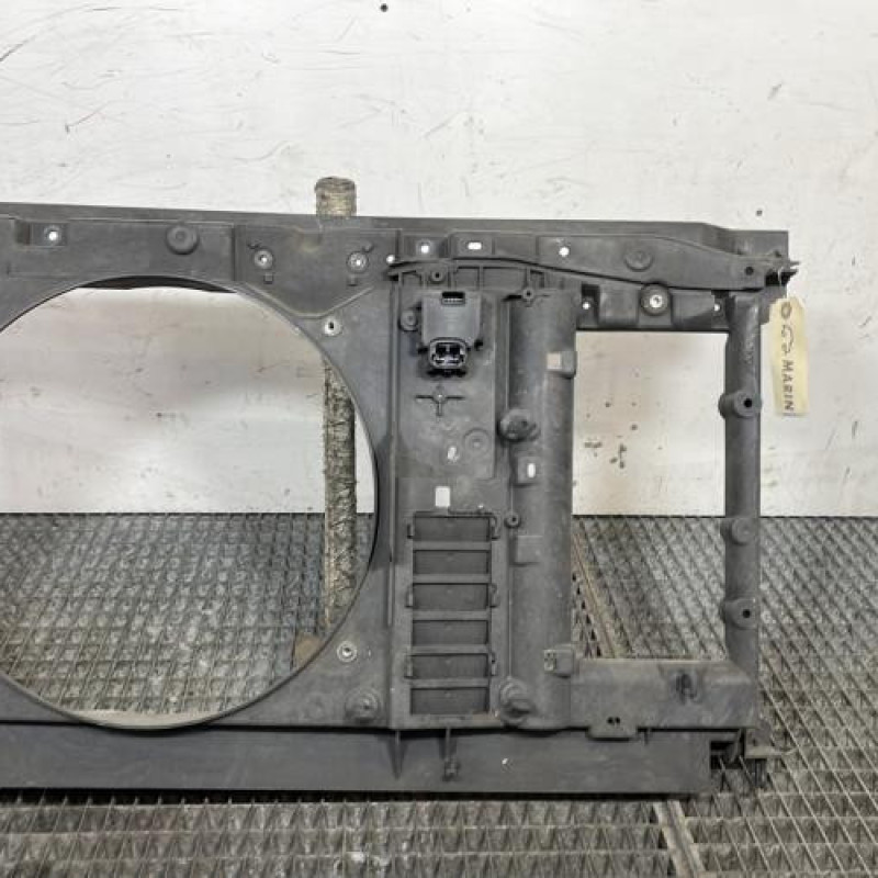 Face avant PEUGEOT 5008 1 Photo n°1