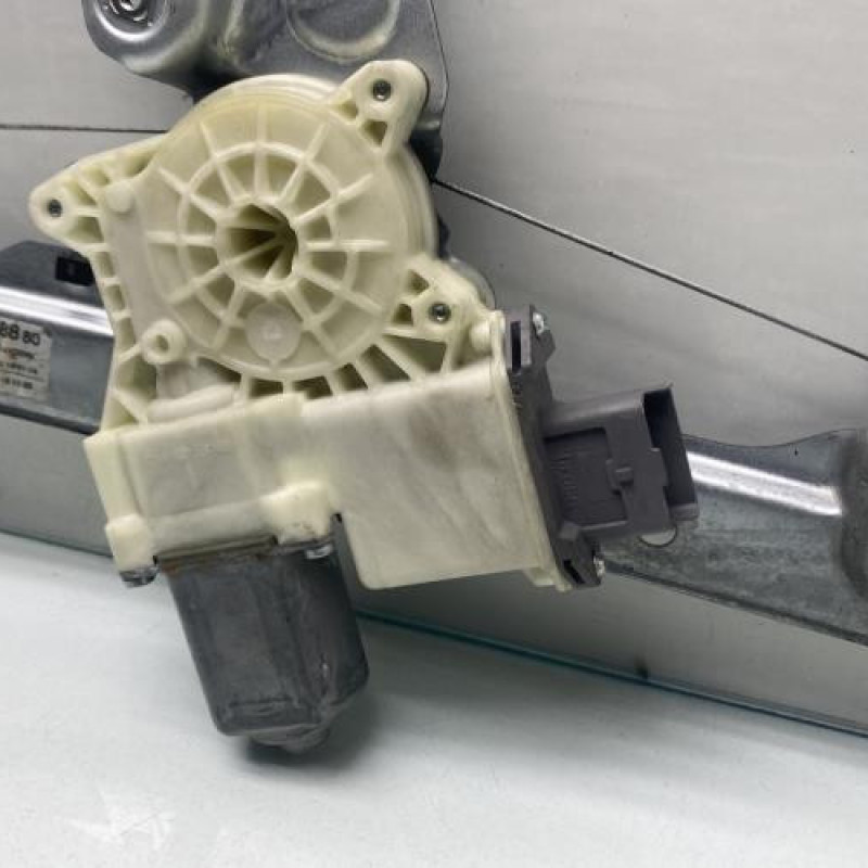 Leve vitre electrique avant droit PEUGEOT 3008 1 Photo n°4