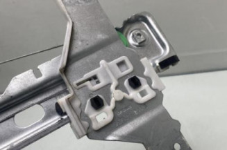 Leve vitre electrique avant droit PEUGEOT 3008 1