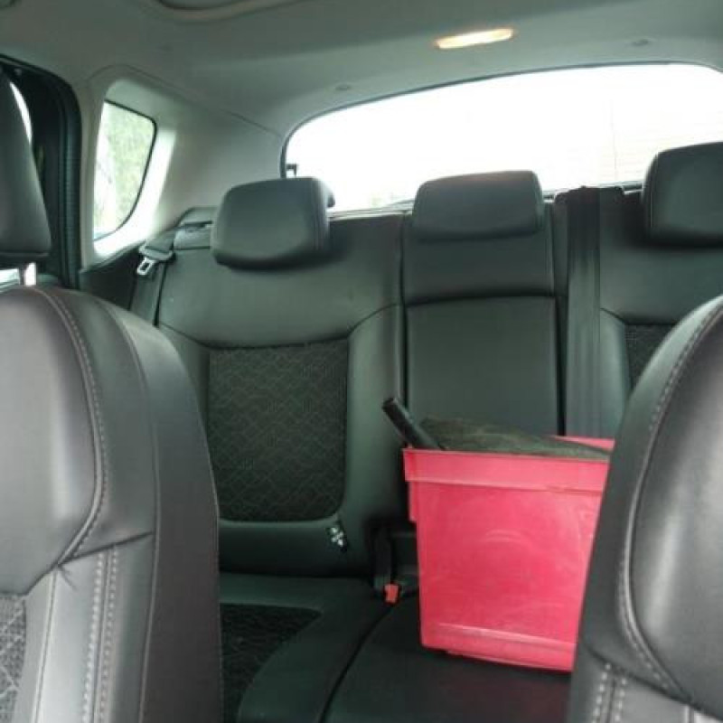 Leve vitre electrique avant droit PEUGEOT 3008 1 Photo n°9