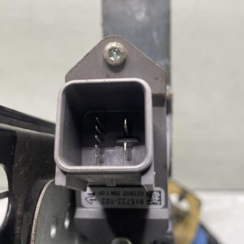 Leve vitre electrique avant droit OPEL ASTRA J Photo n°7