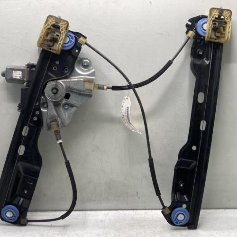 Leve vitre electrique avant gauche OPEL ASTRA J Photo n°1