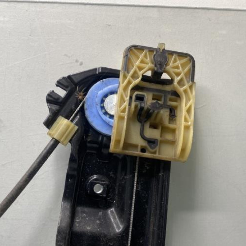 Leve vitre electrique avant gauche OPEL ASTRA J Photo n°3