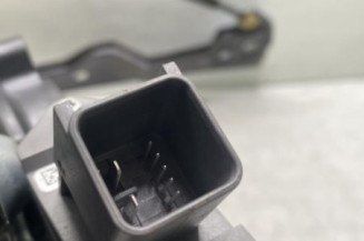 Leve vitre electrique avant gauche OPEL ASTRA J