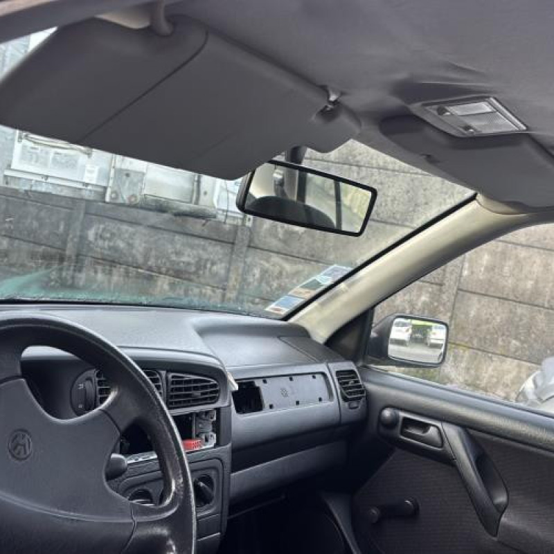 Feu arriere secondaire gauche (feux) VOLKSWAGEN VENTO Photo n°20