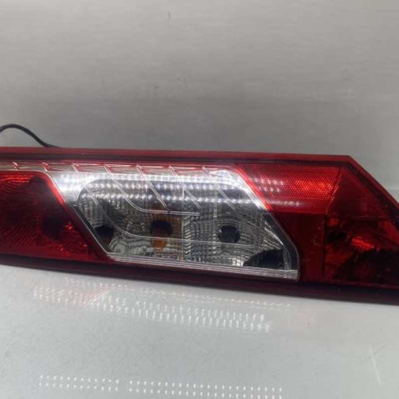 Feu arriere principal droit (feux) FORD TOURNEO CONNECT 2 Photo n°1