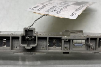 Feu arriere stop central TOYOTA YARIS 2