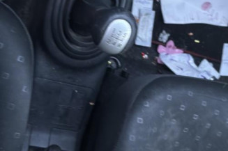 Feu arriere stop central TOYOTA YARIS 2