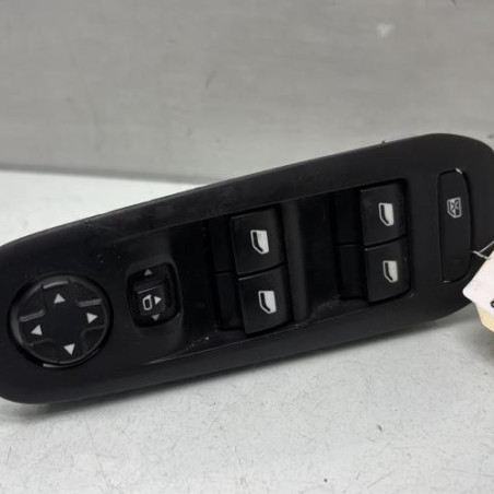 Interrupteur de leve vitre avant gauche PEUGEOT 308 2 Photo n°1