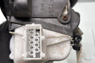 Serrure avant droit PEUGEOT 607