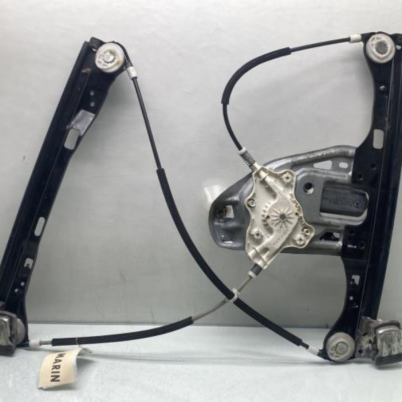 Leve vitre electrique avant gauche MERCEDES CLASSE C 203 COUPE SPORT Photo n°1