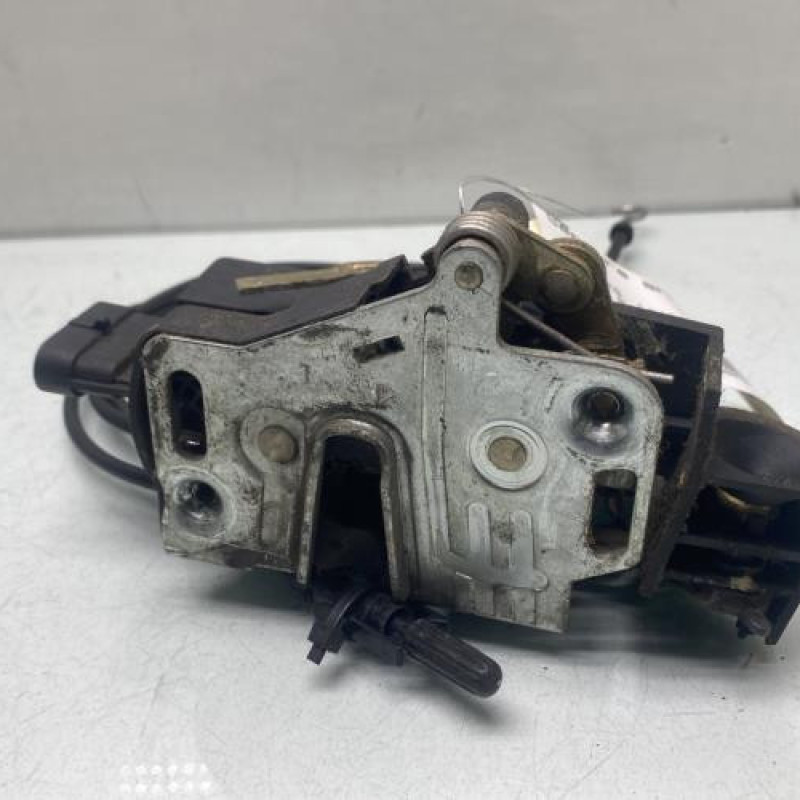 Serrure arriere gauche MERCEDES CLASSE M 163 Photo n°1