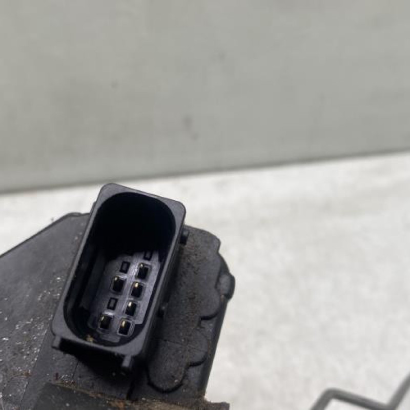 Serrure arriere droit OPEL ASTRA J Photo n°5