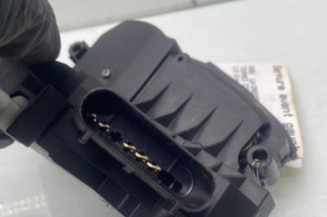 Serrure avant gauche FORD TOURNEO CONNECT 2