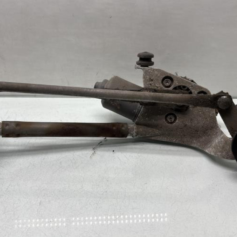 Moteur essuie glace avant TOYOTA YARIS 2 Photo n°1