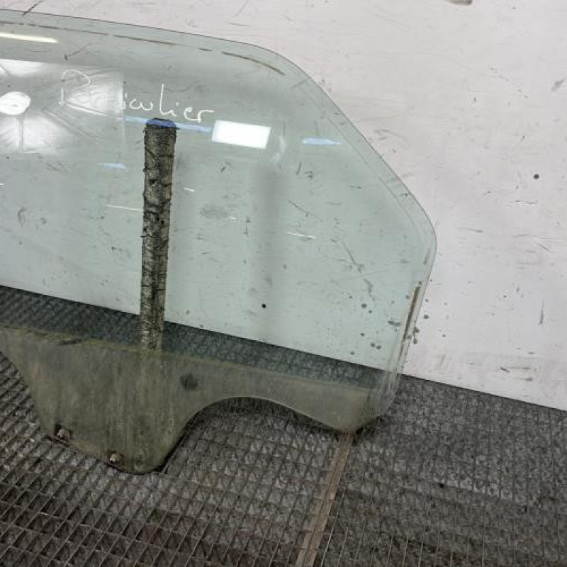 Vitre arriere gauche DACIA LOGAN 1 Photo n°3