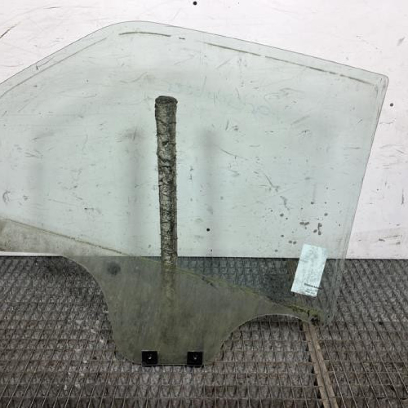 Vitre arriere gauche DACIA LOGAN 1 Photo n°4