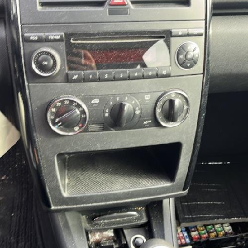 Serrure arriere droit MERCEDES CLASSE A 169 Photo n°12