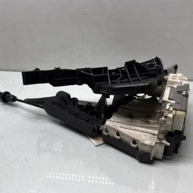 Serrure arriere gauche MERCEDES CLASSE A 169 Photo n°2