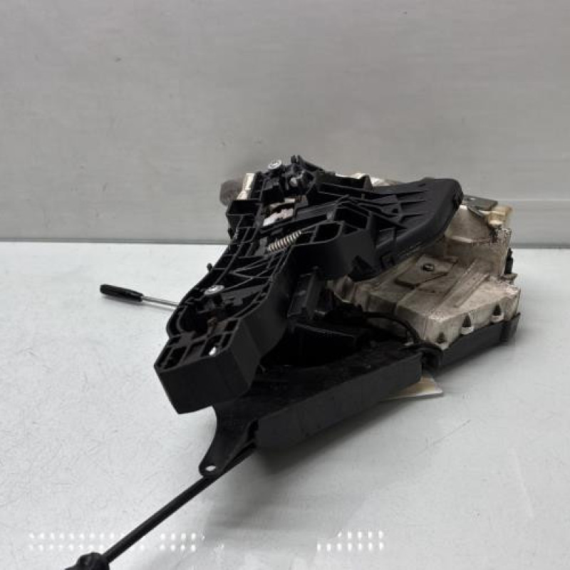 Serrure arriere gauche MERCEDES CLASSE A 169 Photo n°3