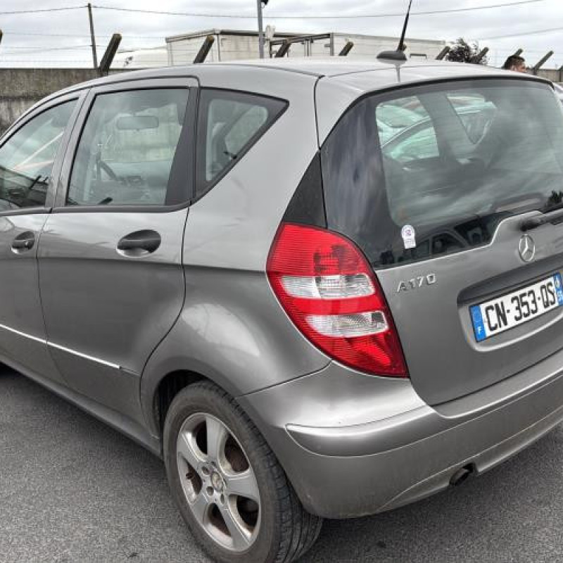 Serrure avant gauche MERCEDES CLASSE A 169 Photo n°18