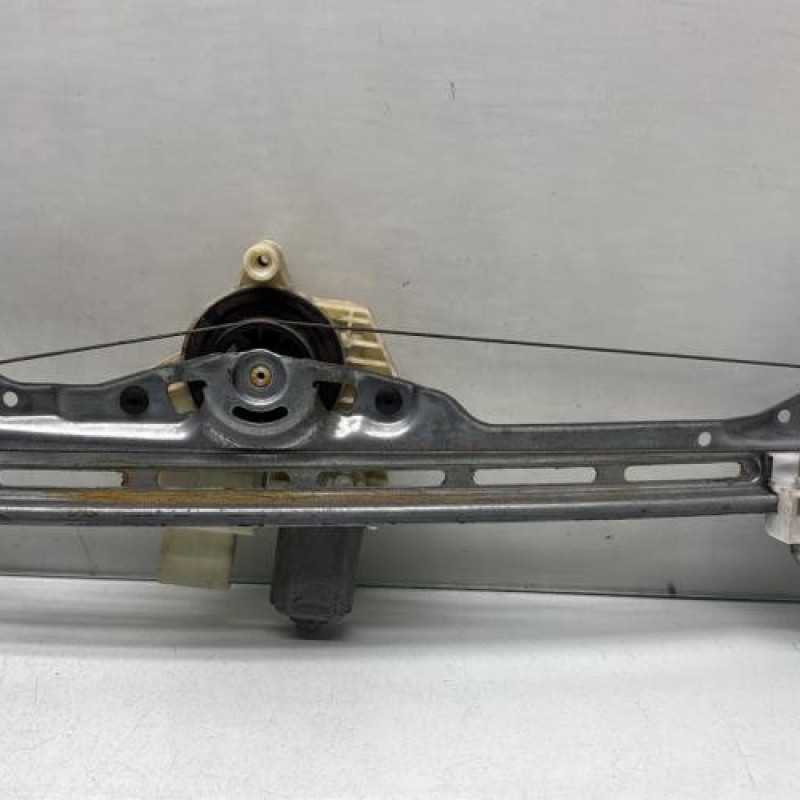 Leve vitre electrique arriere gauche PEUGEOT 308 2 Photo n°1