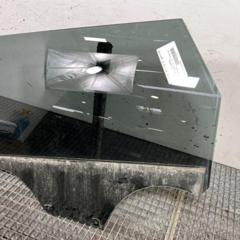 Vitre arriere gauche PEUGEOT 5008 2 Photo n°3