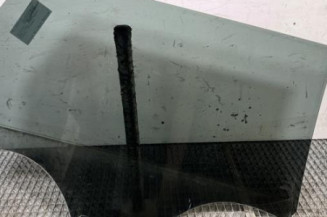 Vitre arriere gauche PEUGEOT 5008 2
