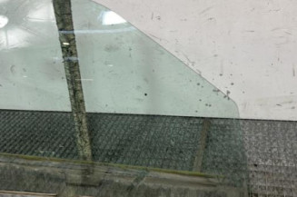 Vitre avant droit SUZUKI SWIFT 3