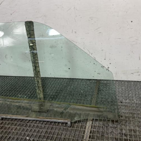 Vitre avant droit SUZUKI SWIFT 3