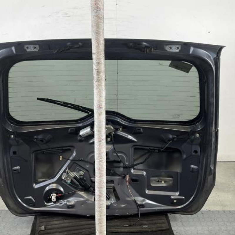 Malle/Hayon arriere FORD FUSION Photo n°6