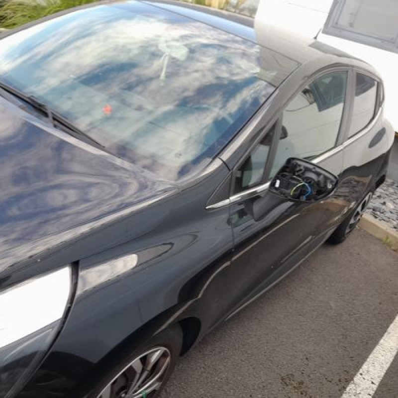 Moto ventilateur radiateur RENAULT CLIO 4 Photo n°8