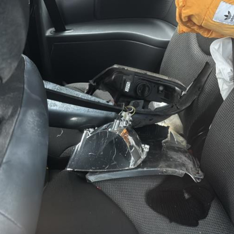 Custode arriere droit CITROEN C2 Photo n°15