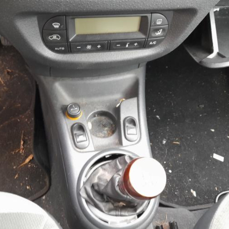 Custode arriere droit CITROEN C2 Photo n°8