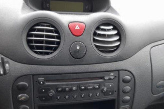 Custode arriere gauche CITROEN C2