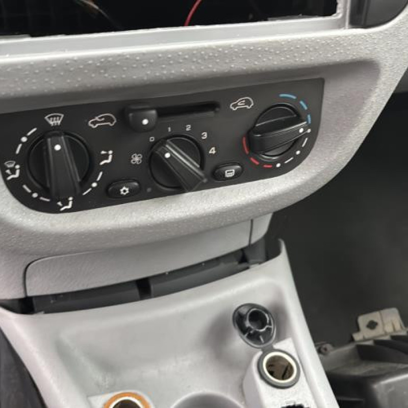 Calandre CITROEN C3 1 Photo n°15