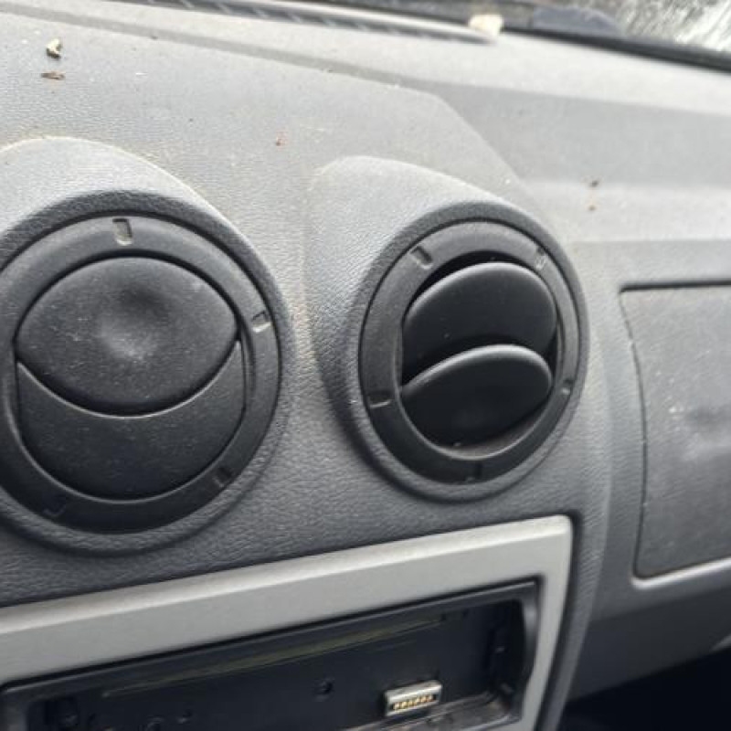 Feu arriere principal droit (feux) DACIA LOGAN 1 Photo n°18