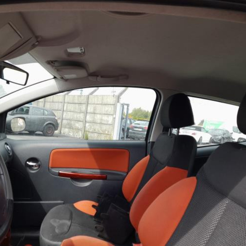 Custode arriere droit CITROEN C2 Photo n°12