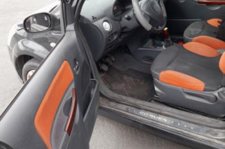 Custode arriere gauche CITROEN C2