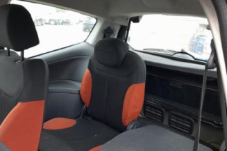 Custode arriere gauche CITROEN C2