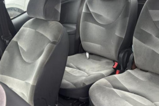 Custode arriere gauche CITROEN C2